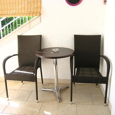 Apartments Oribella Крк Экстерьер фото