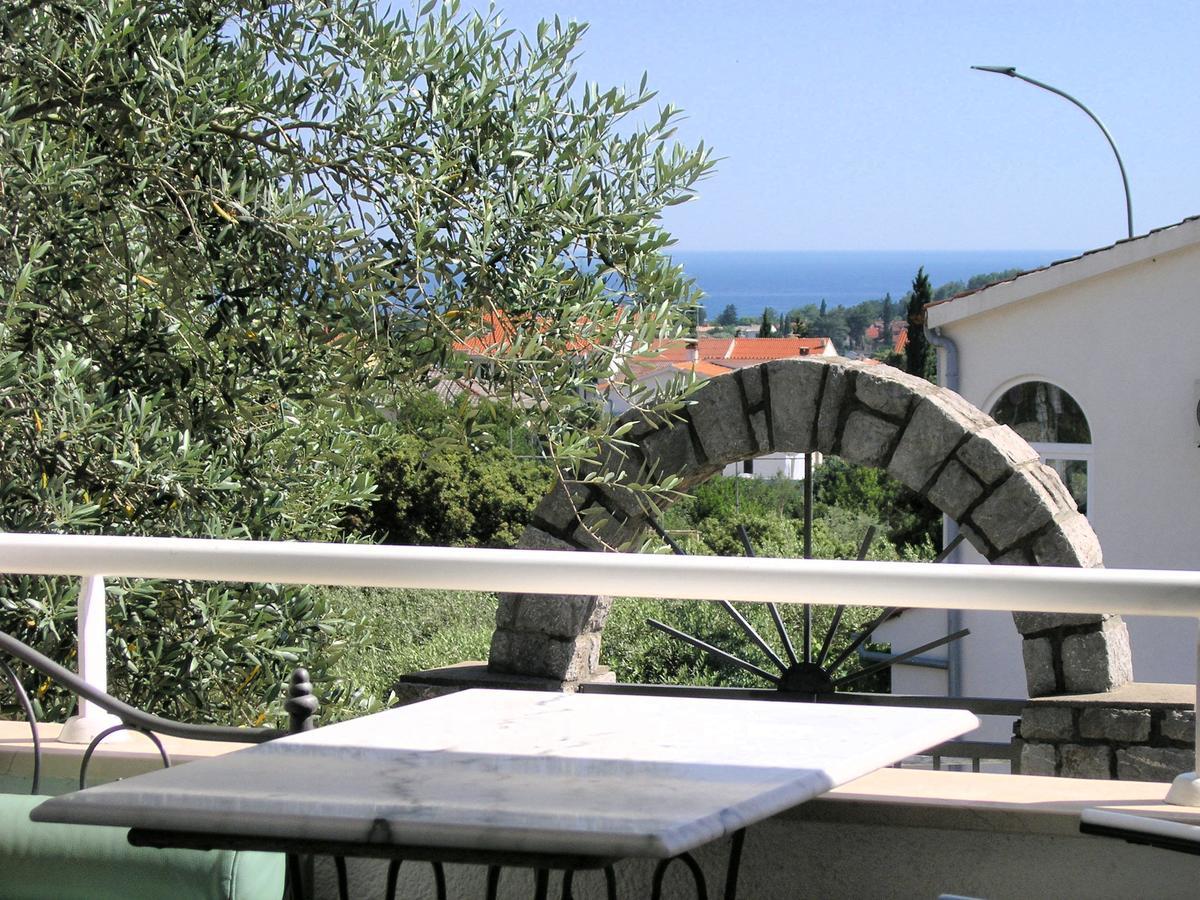 Apartments Oribella Крк Экстерьер фото