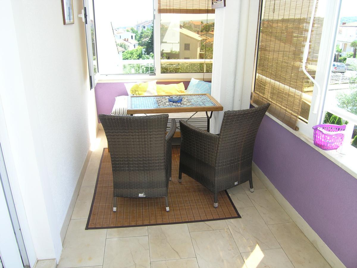 Apartments Oribella Крк Экстерьер фото