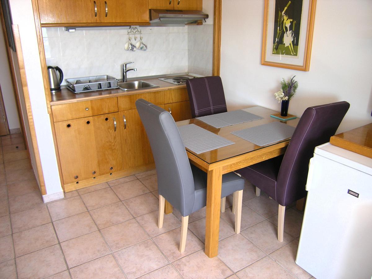 Apartments Oribella Крк Экстерьер фото
